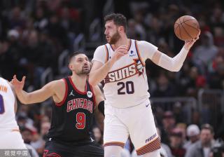 半场战报：巴萨2-0奥萨苏纳，费兰破门，奥尔莫点射+伤退.