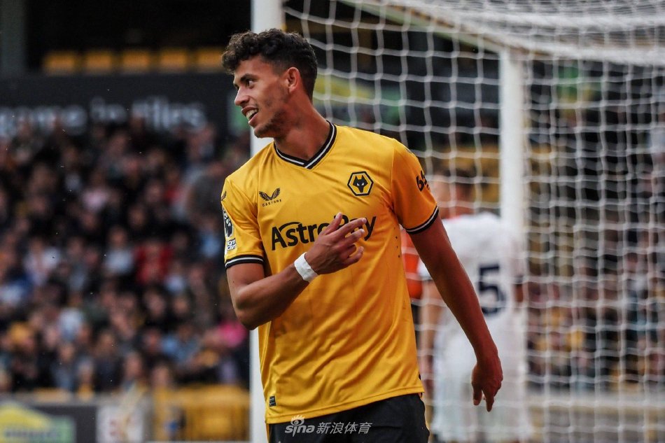 断的边路突 断的边路突