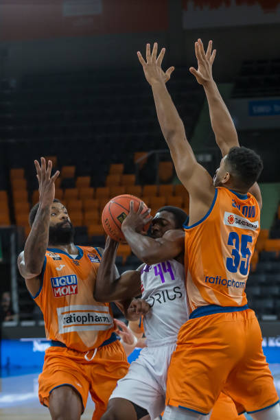 牢记规则意 牢记规则意