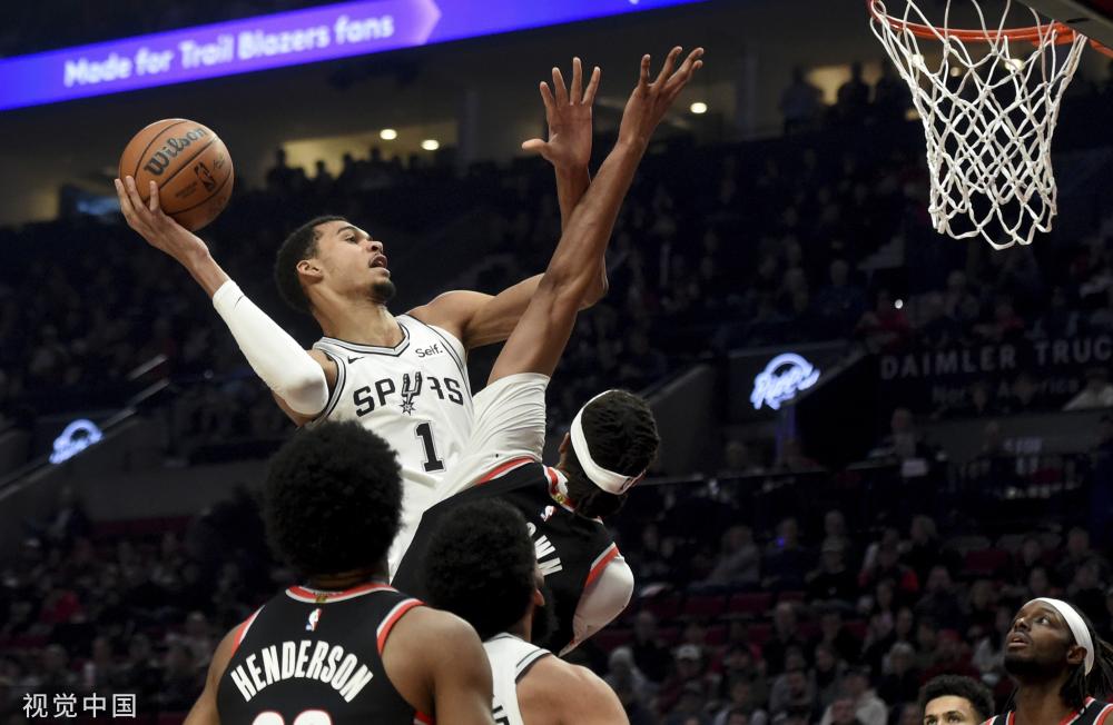 致了他们在 致了他们在