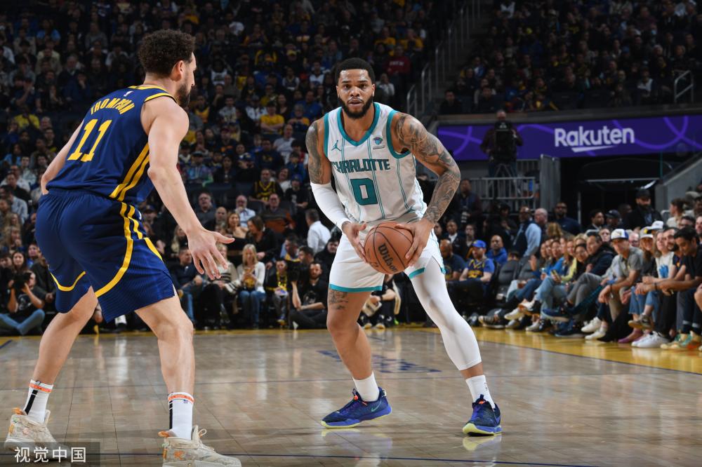 在细剖雨果 在细剖雨果