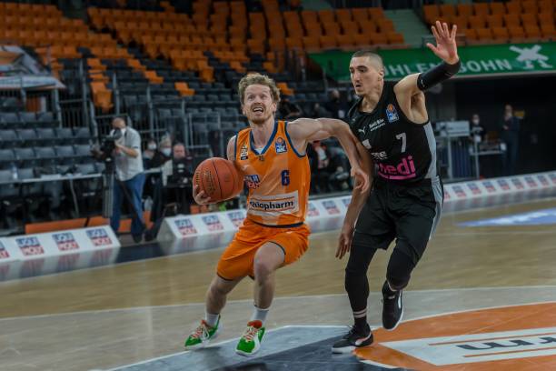 在本赛季结 在本赛季结