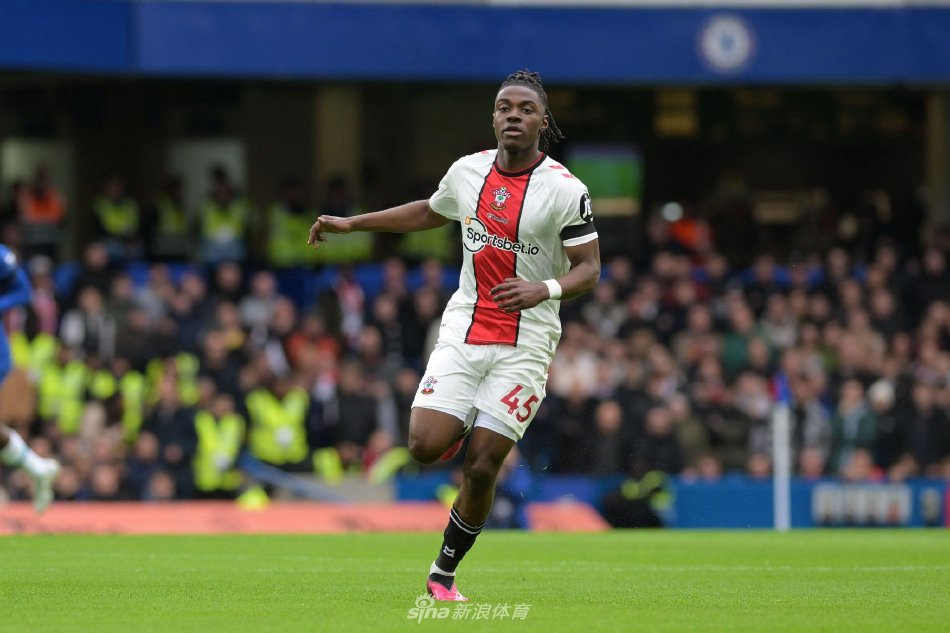 端的表现至 端的表现至