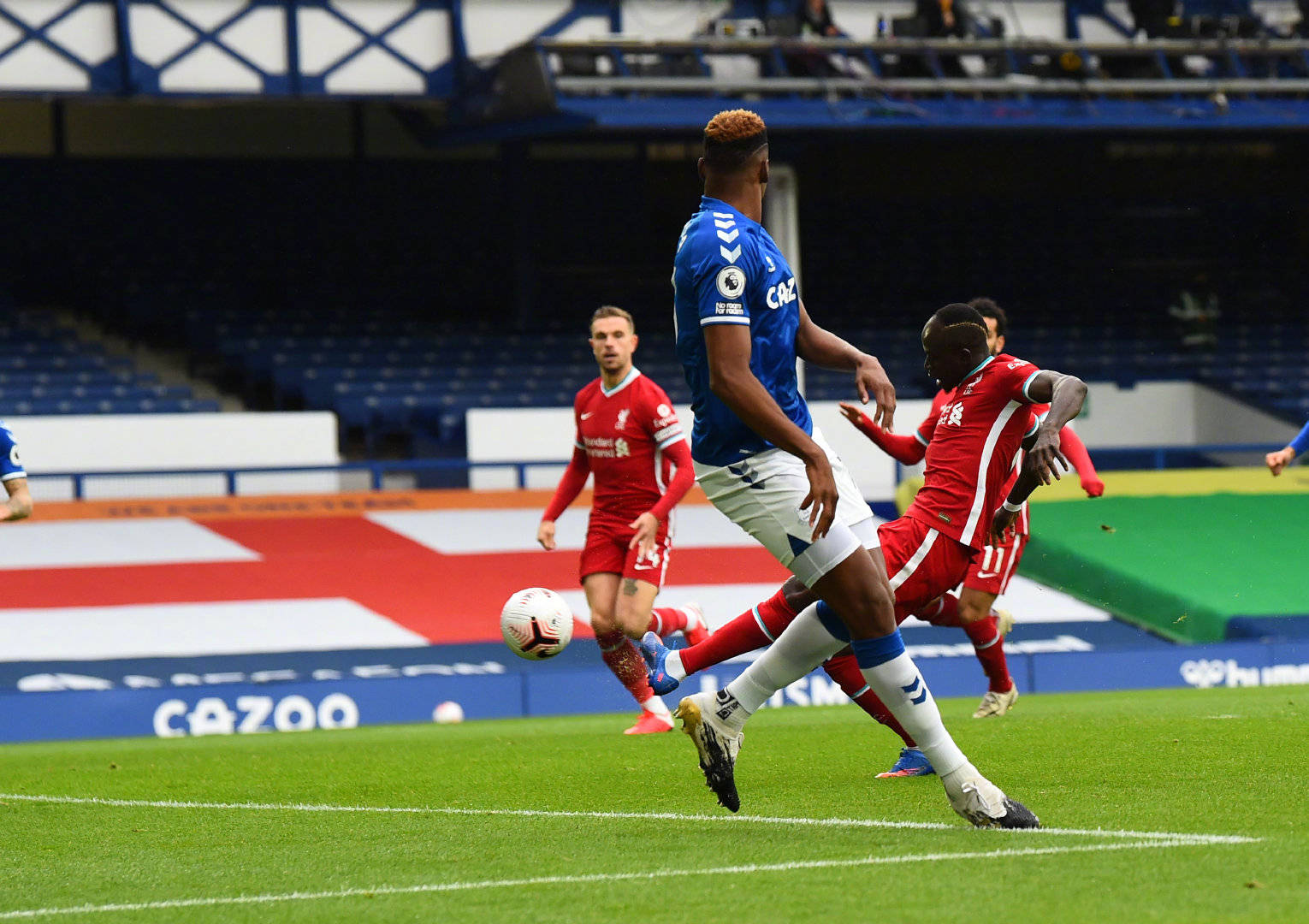 与国家队舞 与国家队舞