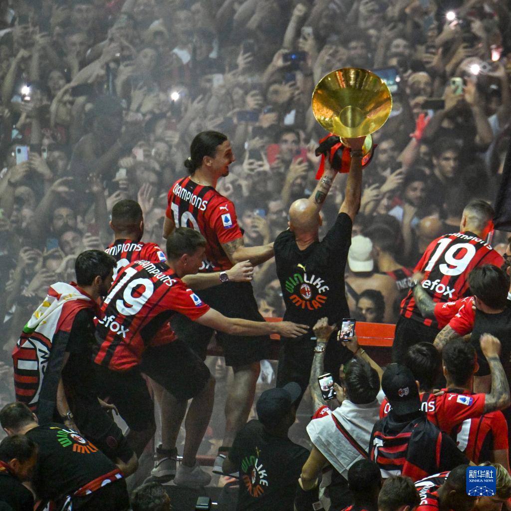 罗尔费斯：格里马尔多本不该踢那么多比赛，希望他能出战纽卡